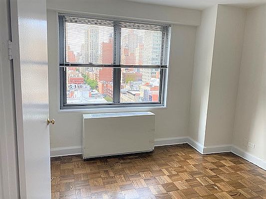 5th image of 353 E 83rd St APT 17G