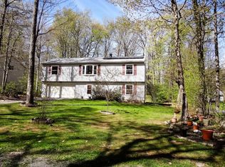 210 Dorset Rd, Tobyhanna, PA 18466
