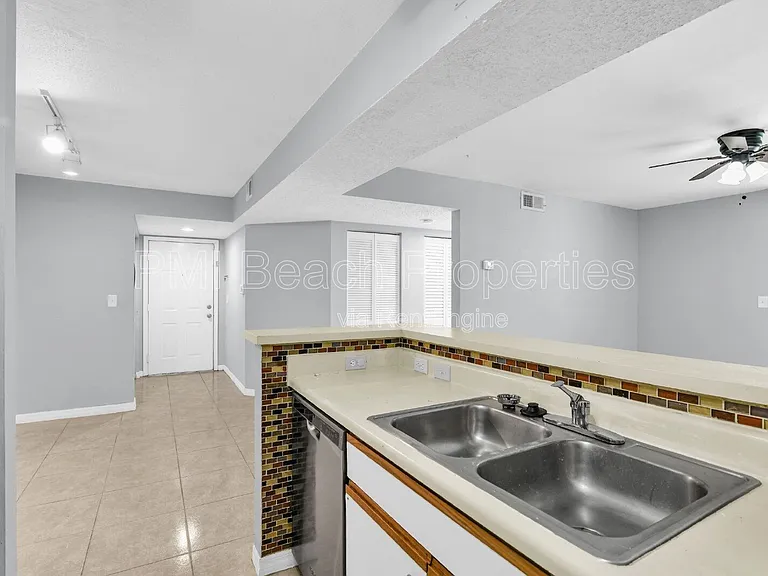 3995 W McNab Rd #205B — Photo 7
