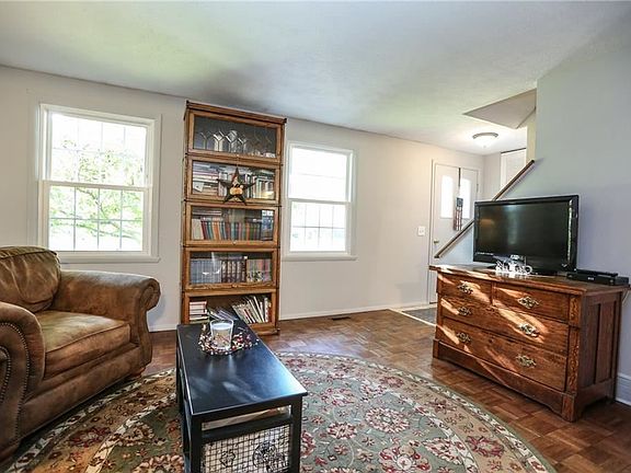 4th image of 1602 Wheatstone Dr