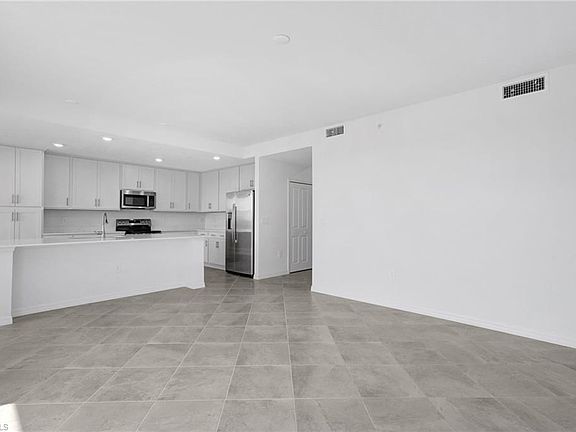 4th image of 15835 Green Acres AVE #3316