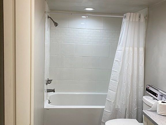 5th image of 11223 192nd Ave