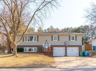 623 Jane St, Waterloo, IA 50701