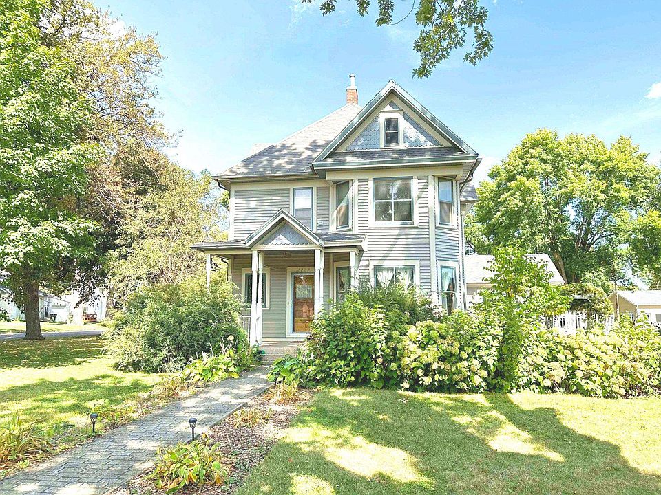 1st image of 2707 7th St
