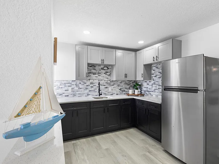 1824 Lake St #4 — Photo 5