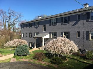 2000 4th St S APT 11, Arlington, VA 22204