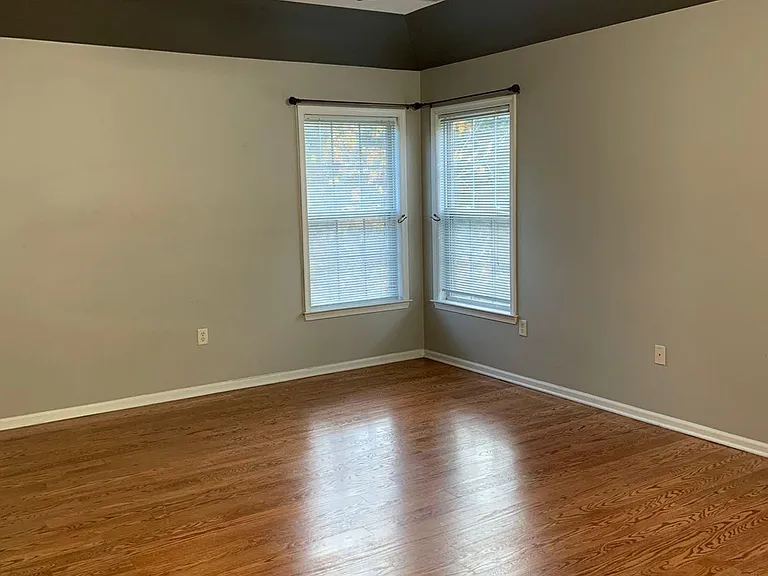 19 Shelley Cir — Photo 11