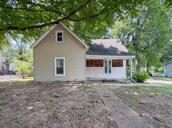 418 S 8th St, Murray, KY 42071
