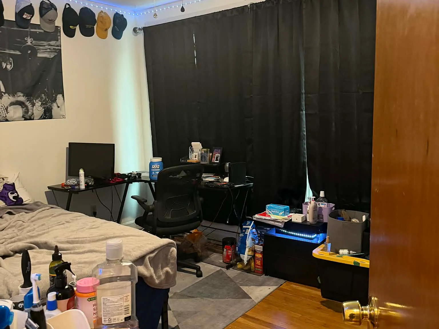 4 bed, 3808 sqft, $2,400 — Photo 3
