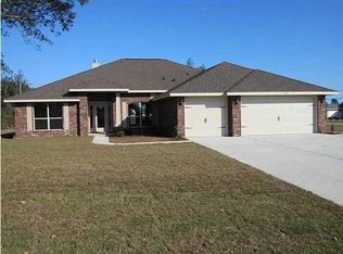 1876 Commodore Dr, Navarre, FL 32566