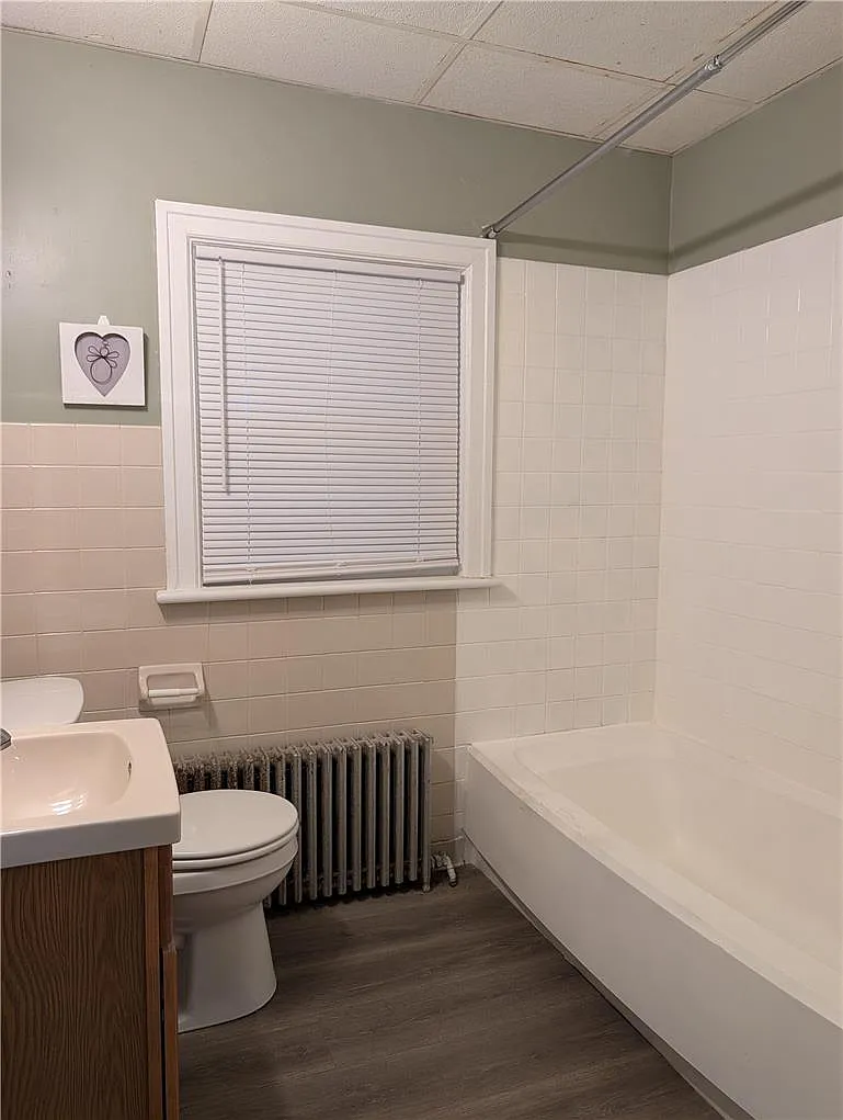 1 bed, 640 sqft, $1,300 — Photo 4