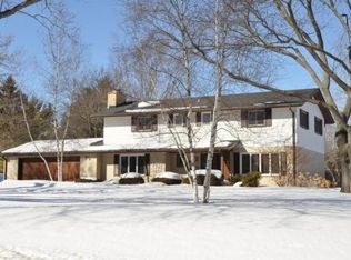 8008 W Sunnyvale Rd, Mequon, WI 53097