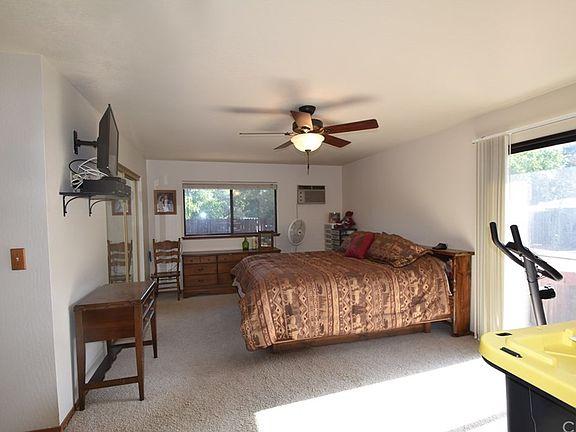 4th image of 2601 Withington Way