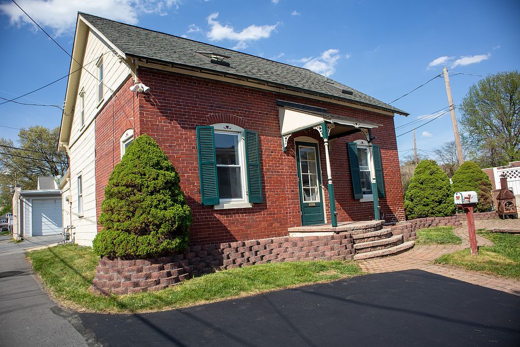2129R Spring St - Property Image