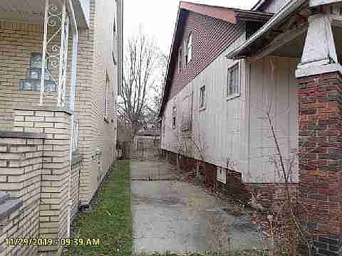 7550 E Robinwood