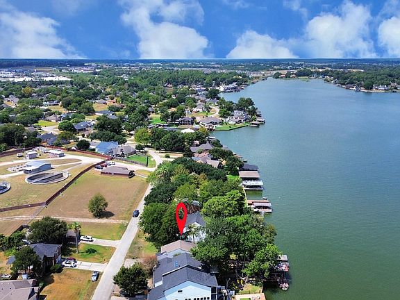 5th image of 854 Lake View Dr