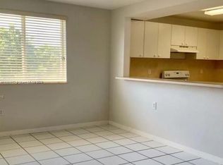 1627 NW 18th St APT 304, Miami, FL 33125