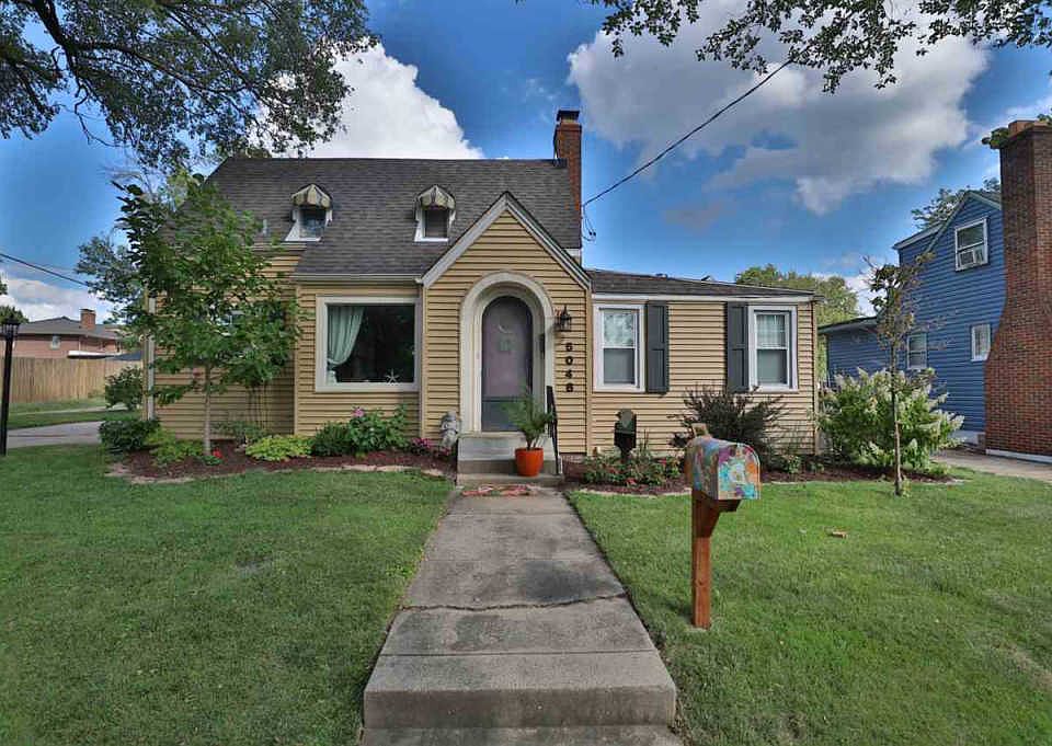 1st image of 5048 N Belmont Pl