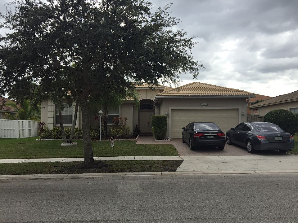 1st image of 13712 NW 16th St