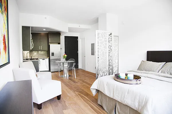 Rented by Pink Stone Realty LLC | media 19