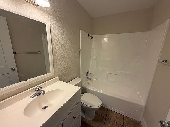 5th image of 850 N Oakland Ave #9