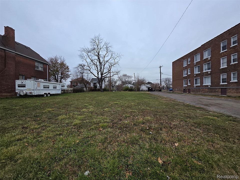 1st image of 15375 Linwood St