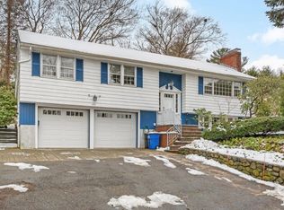 120 Hutchinson Rd, Arlington, MA 02474