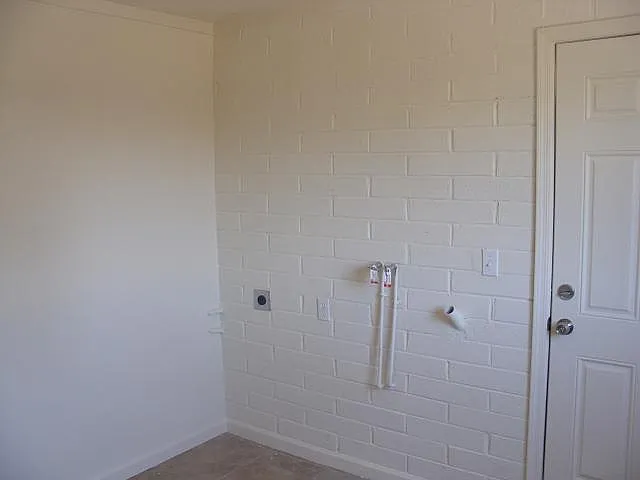 1717 W 6th Dr — Photo 5
