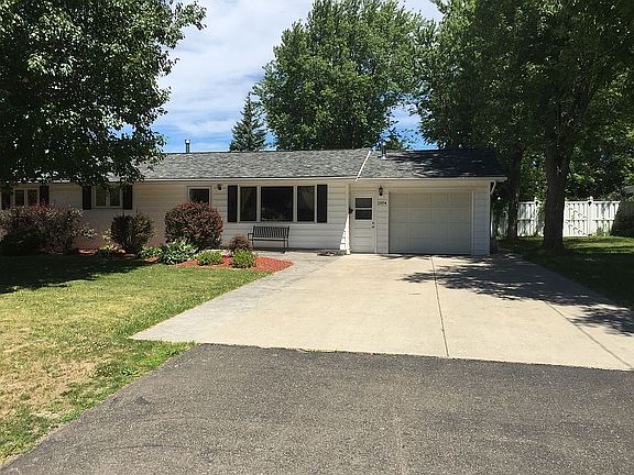 2nd image of 2894 E Pleasant Ave