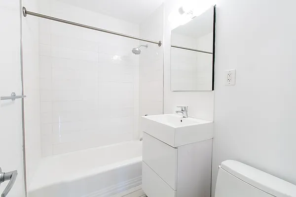 Rented by Stonehenge NYC LLC | media 8