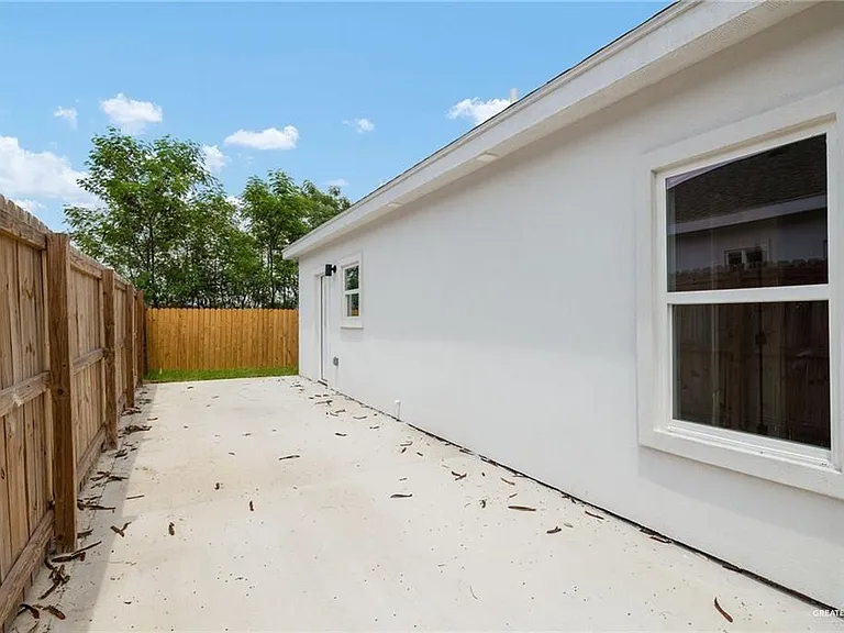 416 E Acacia Ave #2 — Photo 19