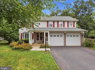 6595 Rockland Dr, Clifton, VA 20124