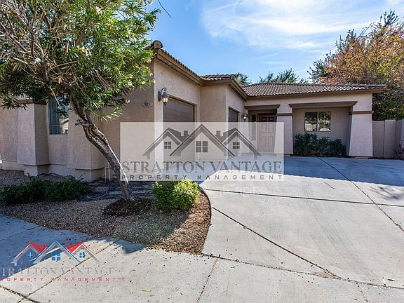 2nd image of 925 E Madeline Dr