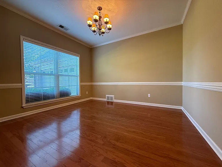 7904 Pips Ridge Ln — Photo 3