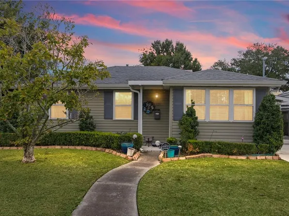 1121 Evergreen Dr, Gretna, LA 70053