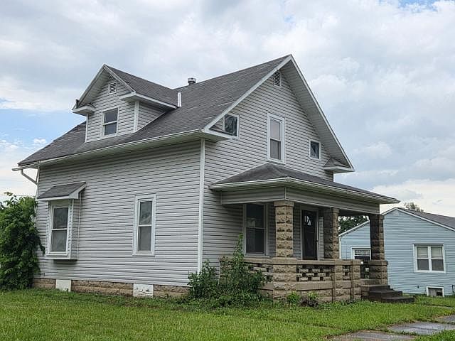 1st image of 75 Perry St