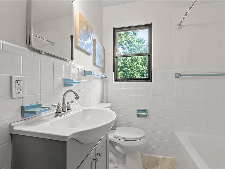 517 Randall St — Photo 18