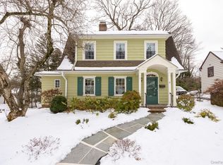 6 Rosalind Rd, Poughkeepsie, NY 12601