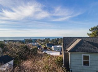 1747 NE Lee Pl, Lincoln City, OR 97367