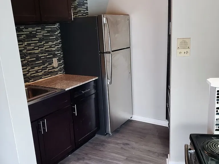5855 Darlington Rd — Photo 48