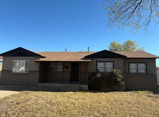 214 Plum Ave, Dumas, TX 79029