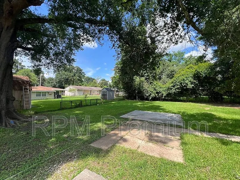 3337 Coolidge St — Photo 30