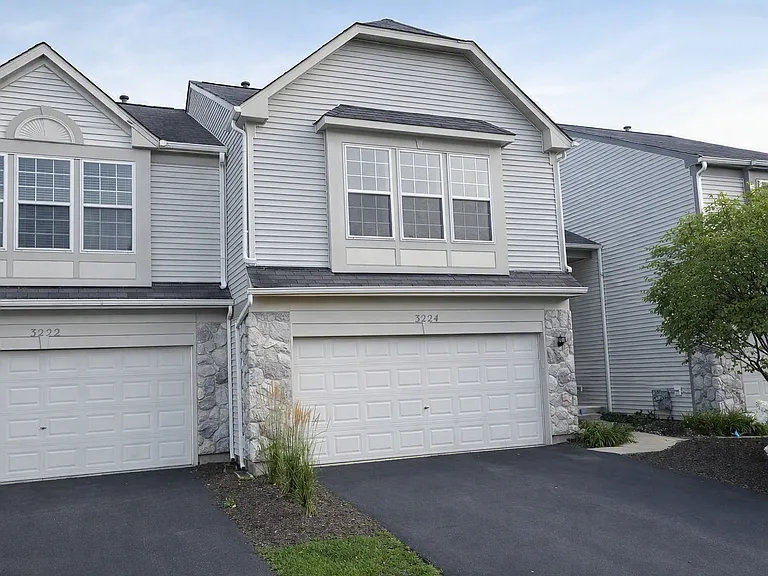 3224 Bromley Ln #3224 — Photo 2