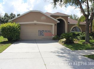 7302 Parkersburg Dr, Wesley Chapel, FL 33545