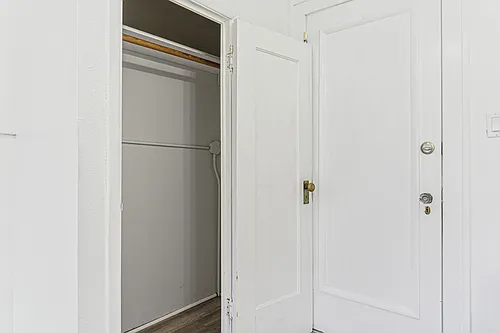 Floor plan Studio Shared Bath and Kitchen