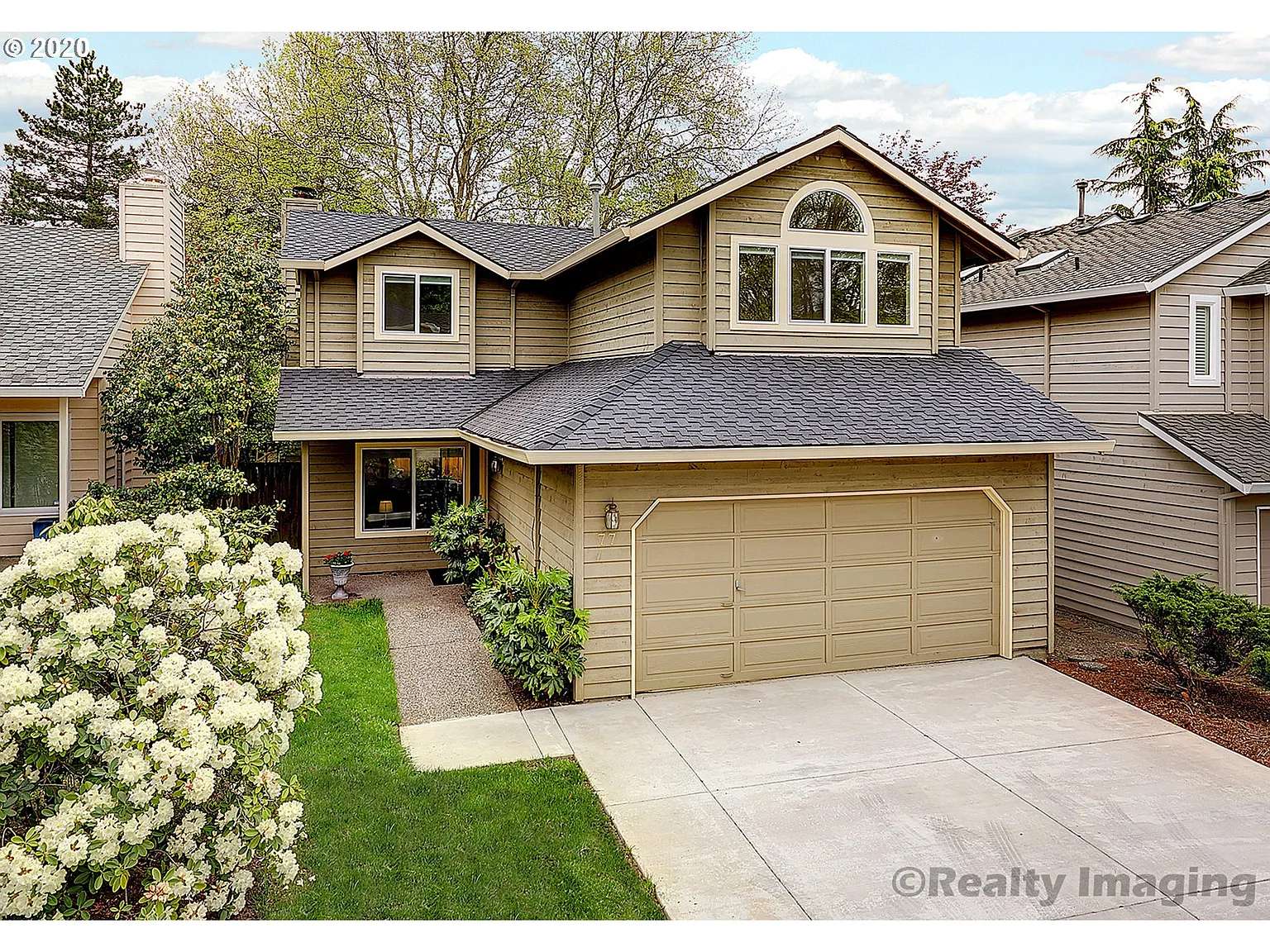 77 Kingsgate Rd photo 1