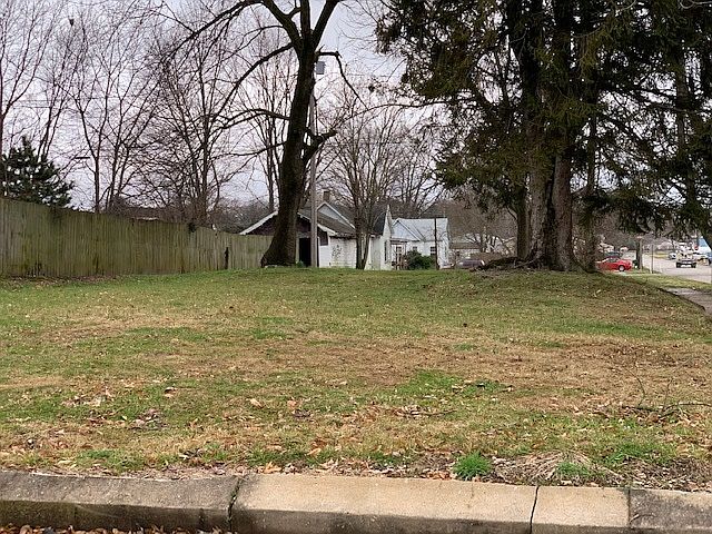 2nd image of 1103 S Gibson St