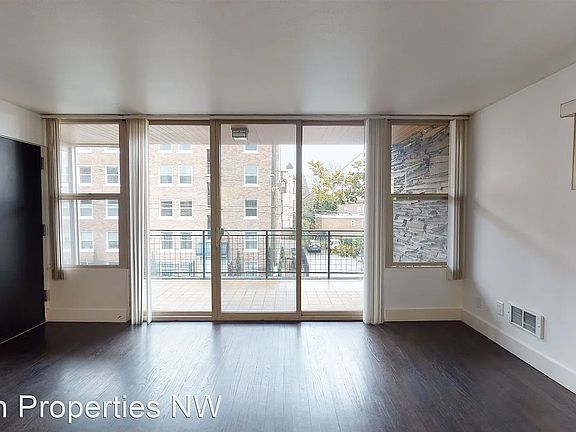 2nd image of 401 Harvard Ave E APT 5