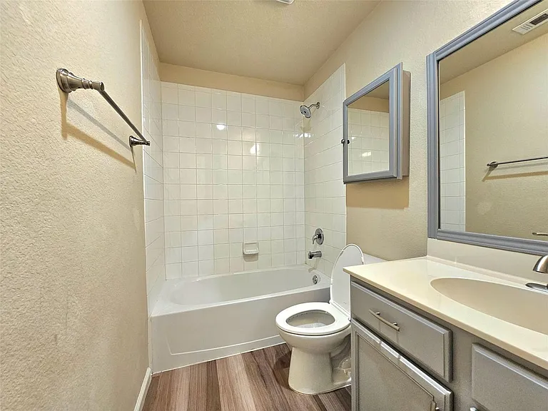 1812 Arbordale Way — Photo 11