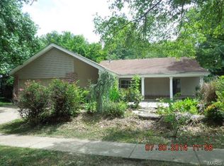 1132 Hollyberry Dr, Ballwin, MO 63021